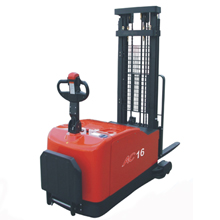 平衡重式全電動(dòng)托盤堆高